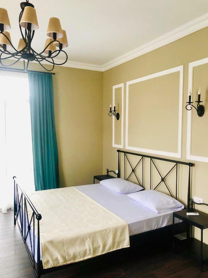 #Home-11 Batumi Ngoại thất bức ảnh