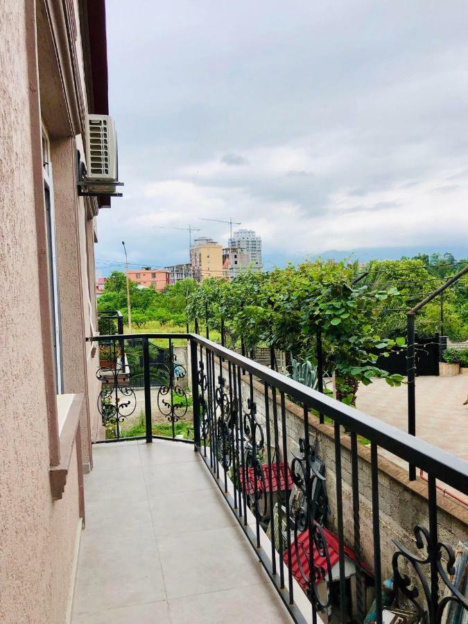 #Home-11 Batumi Ngoại thất bức ảnh