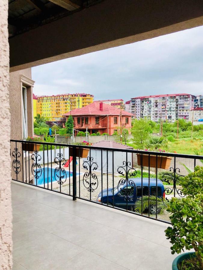 #Home-11 Batumi Ngoại thất bức ảnh